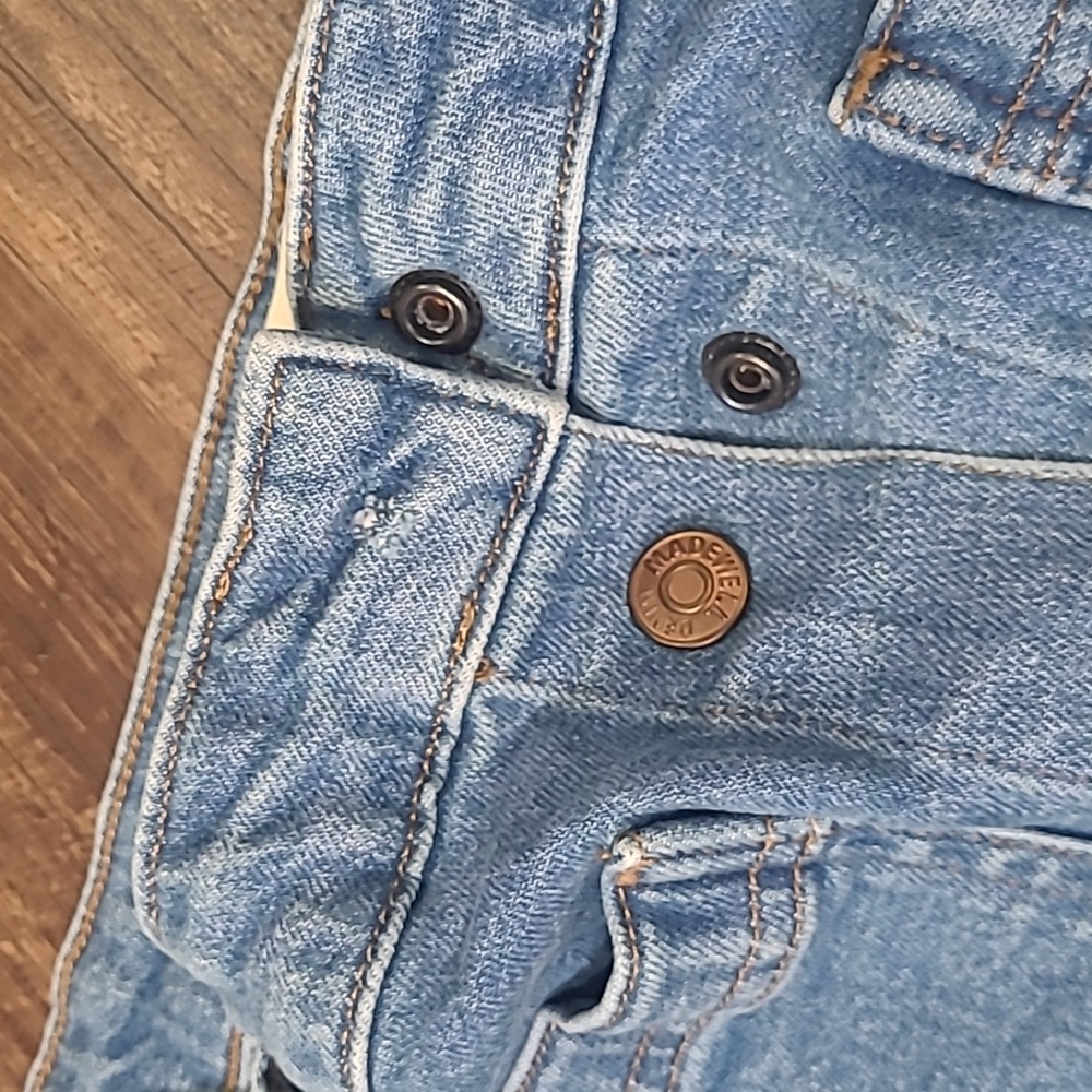 Denim Button-Front Skirt - Picture 4 of 6